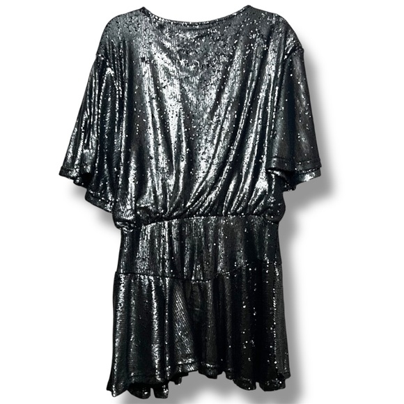 FREE PEOPLE Manuka Sequin Mini Dress in Gunmetal NWT Size: Med - Picture 2 of 4